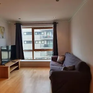  Apartment Modern By Leeds Dock United Kingdom